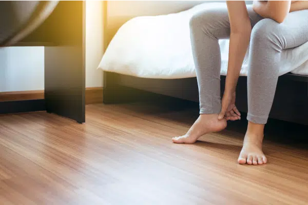 小心『足底筋膜炎』找上你? 小心『足底筋膜炎』找上你?